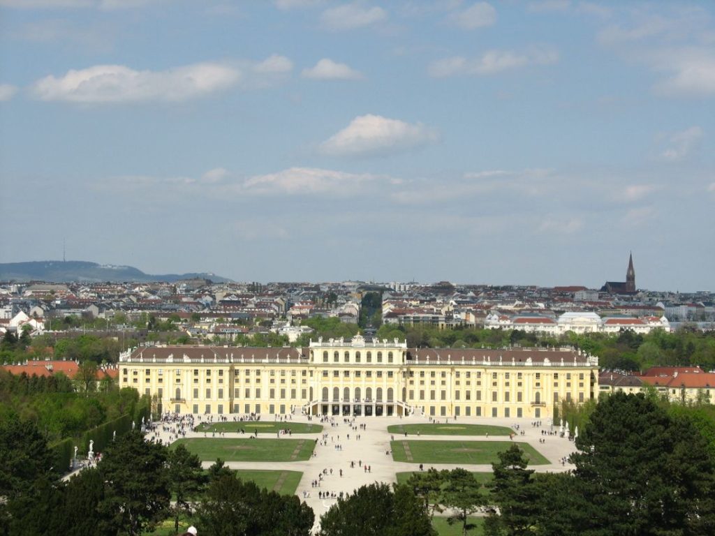 Schönbrunn-Beč