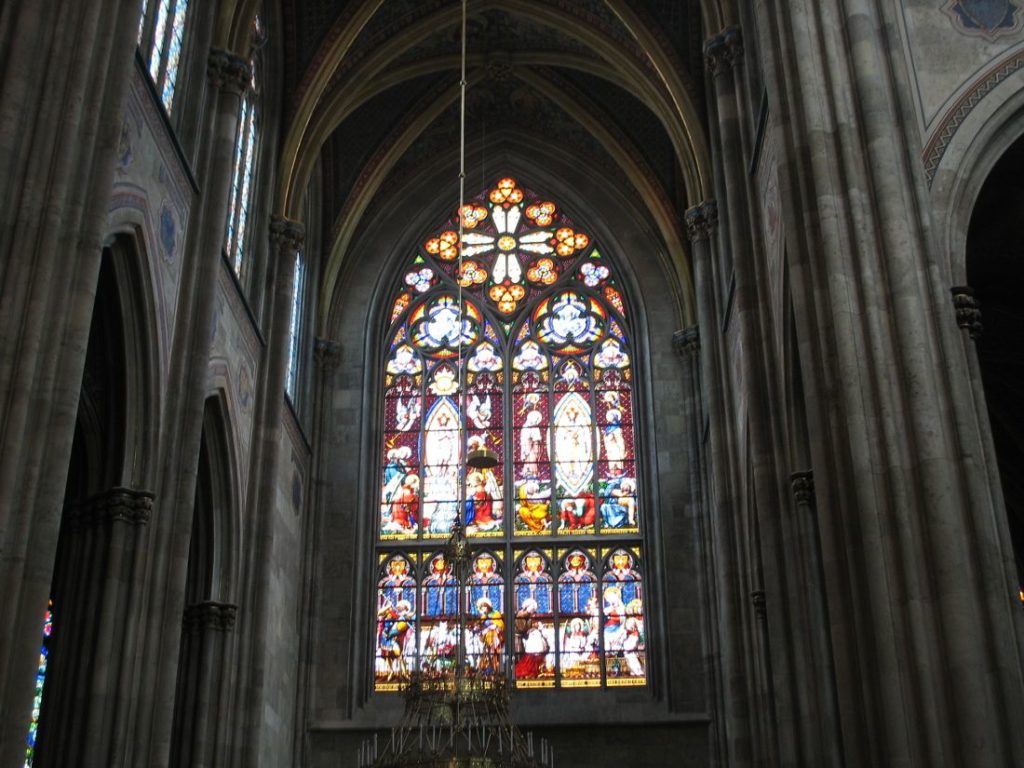 Votivkirche-unutrašnjost