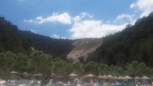 Planine iza Porto Vathyja