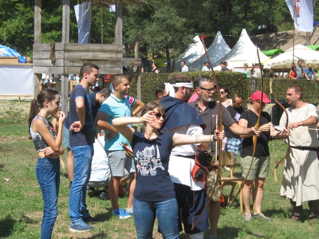 Just Out 2017 streličarstvo