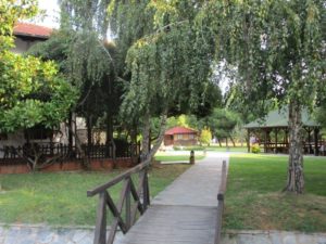 Dvorište metoha Kakovo
