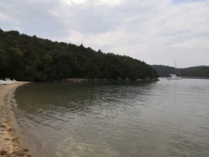 Plaža Bela Vraka