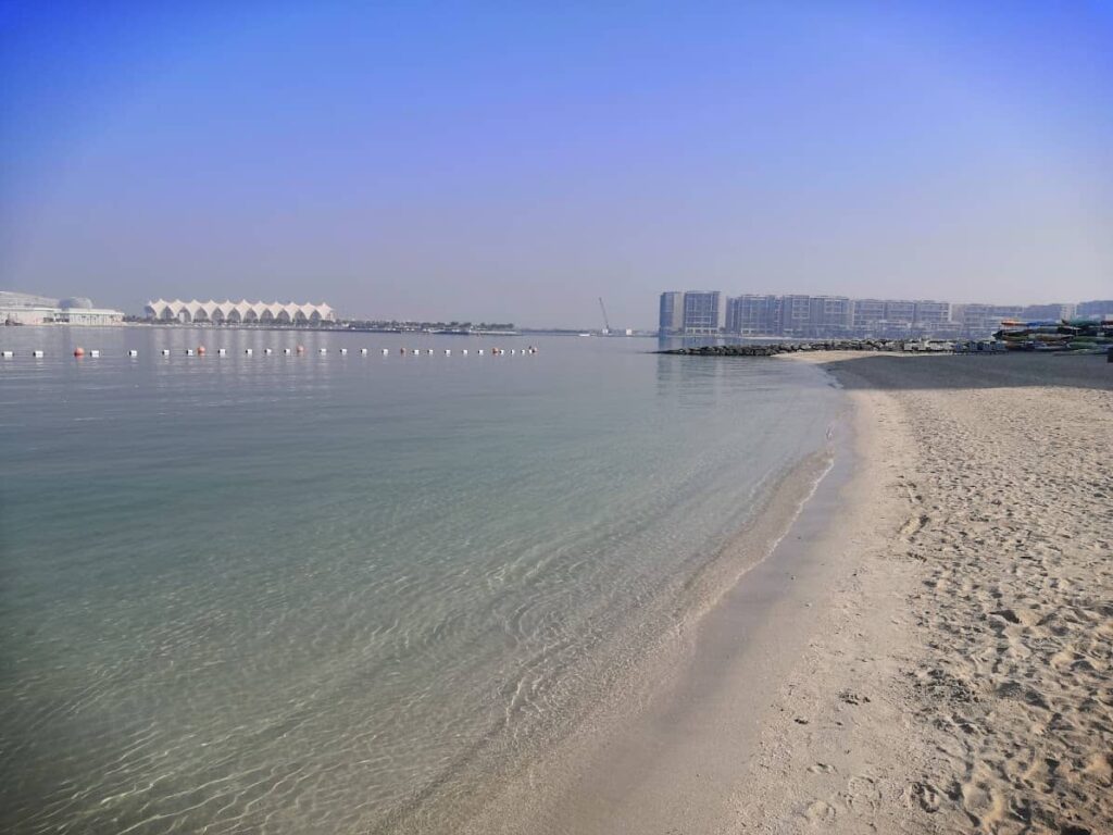 Kupanje u Abu Dhabiju