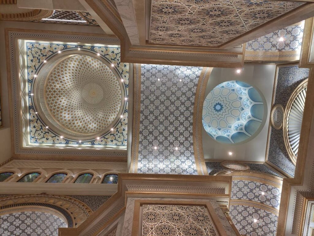 Plafon Qasr Al Watan Palate
