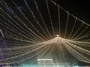 Novogodišnji lampioni u Sibinju