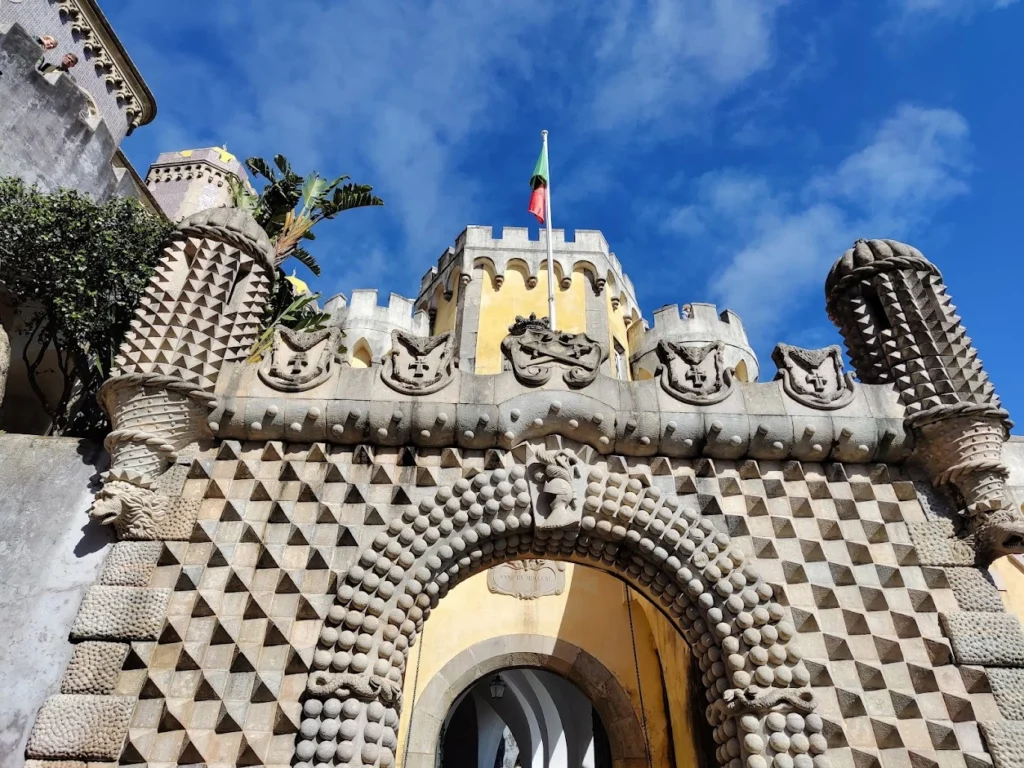 Kapija palate Penja u Sintri