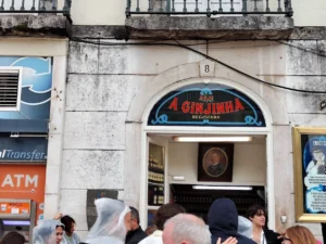 Najpoznatija prodavnica višnjevače u Lisabonu