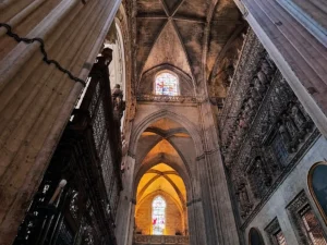 Unutrašnjost katedrale u Sevilji