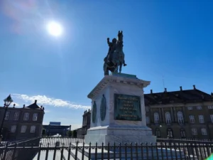 Statua Konjanika