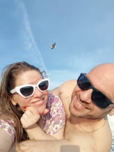 Galeb photo bombarder